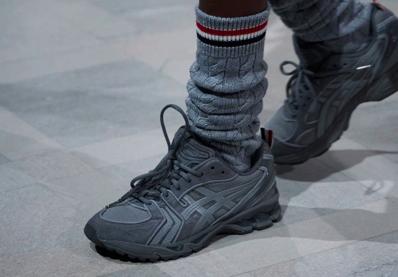 Thom Browne i ASICS predstavljaju 'The Working Hour' zine
